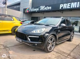 Porsche Cayenne Turbo Tiptronic
