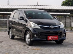 Toyota Avanza Veloz 2015 Hitam 2