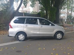 Daihatsu Xenia X STD 2012 2