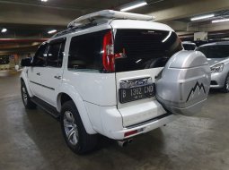 Ford Everest 2.5 XLT automatic 2010 diesel Gress 3