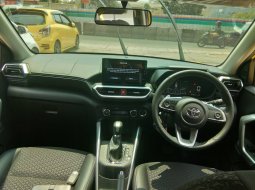 Toyota Raize 1.0T GR Sport CVT (One Tone) Kuning. KM LOW ,Pajak panjang ,SIAP PAKAI 2