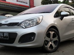 Kia Rio 1.4 Automatic 2014 Hatchback Mulus Terawat Siap Pake