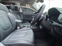 Hyundai Creta 2022 Two Tone Kondisi Istimewa KM Rendah 6