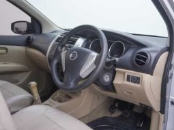 Dijual Nissan Grand Livina SV 2015 Silver Dp Minim Dan Angsuran Ringan 5