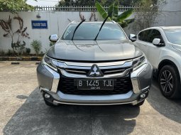 PAJERO DAKAR 4x4 AT GREY TAHUN 2016 “Free Jasa Service 1 Tahun”