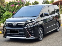 Toyota Voxy 2.0 A/T 2019 hitam dp75jt sunroof tgn pertama cash kredit proses bisa dibantu 3