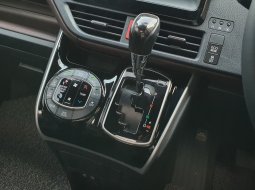 Toyota Voxy 2.0 A/T 2019 hitam dp75jt sunroof tgn pertama cash kredit proses bisa dibantu 9