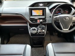 Toyota Voxy 2.0 A/T 2019 hitam dp75jt sunroof tgn pertama cash kredit proses bisa dibantu 12