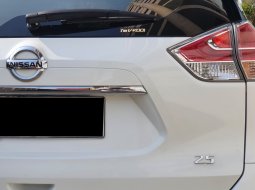Nissan X-Trail 2.5 CVT 2016 putih pajak panjang siap pakai cash kredit proses bisa dibantu 15