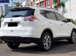 Nissan X-Trail 2.5 CVT 2016 putih pajak panjang siap pakai cash kredit proses bisa dibantu 16