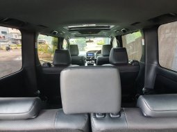 Toyota Voxy 2.0 A/T 2018 hitam km50rban sunroof cash kredit proses bisa dibantu 14