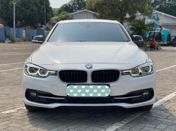 BMW 3 Series 320i