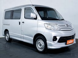 JUAL Daihatsu Luxio 1.5 D MT 2019 Silver