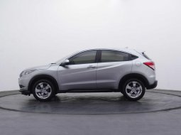 Honda HR-V E CVT 2016 Abu-abu 6
