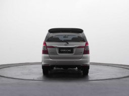 Toyota Kijang Innova V A/T Gasoline 2014 12