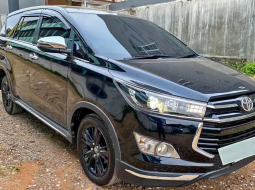 Toyota Venturer 2.0 A/T Bensin 2017 - Mobil Bekas Murah - Toyota Venturer Bekas