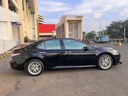 Toyota Camry 2.5 Hybrid 2019 dp 0 usd 2020 bs tt om 3