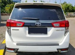 Promo Murah Bandung Toyota Kijang Innova V A/T Diesel 2019 Putih 5
