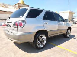 Toyota Harrier 3.0 Tahun 2002 Abu-abu Matik 9