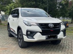 Toyota Fortuner VRZ TRD AT 2019 Putih 2