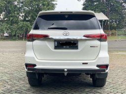 Toyota Fortuner VRZ TRD AT 2019 Putih 5