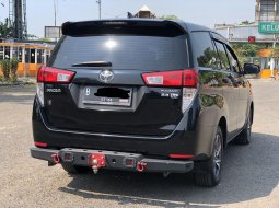 Toyota Kijang Innova V 2021 Hitam 4
