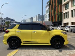 Toyota Raize 1.0T GR Sport CVT (One Tone) 2022 dp 0 km 3000 bs tt om 2