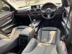 BMW 3 Series 320i 2016 Putih 11
