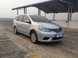 Nissan Grand Livina SV 2015 1