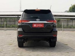 Toyota Fortuner 2.4 G AT 2019 4