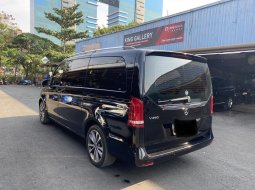 Mercedes-Benz V-Class V 260 2019 Hitam 5