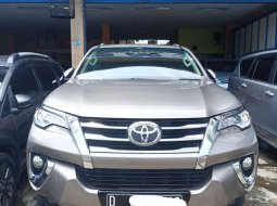 Toyota Fortuner 2.4 G AT 2016