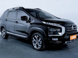 JUAL Mitsubishi Xpander Cross NewPremium Package CVT 2022 Hitam