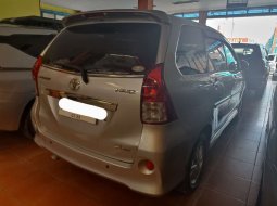 Toyota Avanza Veloz 2013 6
