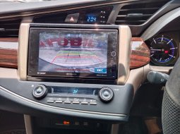 Toyota Kijang Innova 2.4V 2022 Hitam 4