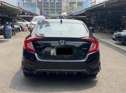 Honda Civic 1.5L Turbo 2017 4