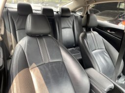 Honda Civic 1.5L Turbo 2017 8
