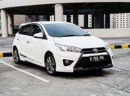 Toyota Yaris TRD Sportivo 2015 Putih 4