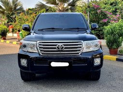 Toyota Land Cruiser 4.5 V8 Diesel 2012 hitam 40rb mls cash kredit proses bisa dibantu