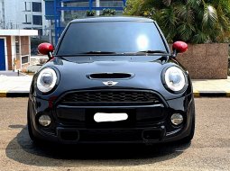 MINI 3 door Cooper 2017 jcw 2.0cc km 23 rban hitam cash kredit proses bisa dibantu