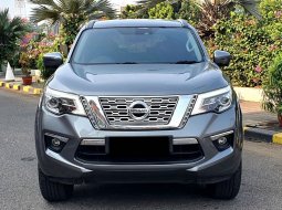 Nissan Terra 2.5L 4x2 VL AT facelift 2018 Abu Metalik