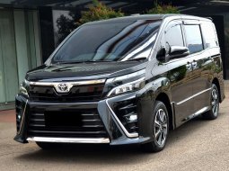 Toyota Voxy 2.0 A/T 2019 hitam sunroof record cash kredit proses bisa dibantu 3