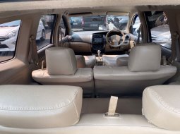 Nissan Grand Livina XV Ultimate Matic 2011 Gresss 3