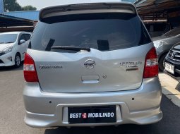 Nissan Grand Livina XV Ultimate Matic 2011 Gresss 2