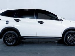 JUAL Daihatsu Terios X Deluxe AT 2020 Putih 5