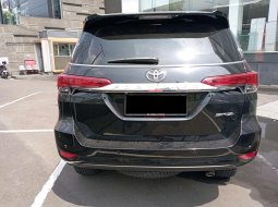 TDP (25JT) Toyota Fortuner 2.7 SRZ AT 2017 Hitam  3