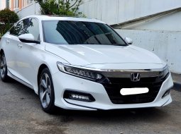 Honda Accord 1.5L 2022 putih turbo sensing km 19 rban cash kredit proses bisa dibantu