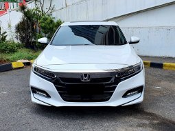 Honda Accord 1.5L 2022 putih turbo sensing km 19 rban cash kredit proses bisa dibantu 2