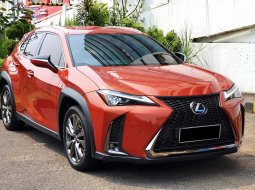 Lexus UX 200 F Sport 2020 orange km 9 ribuan record cash kredit proses bisa dibantu 2