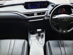 Lexus UX 200 F Sport 2020 orange km 9 ribuan record cash kredit proses bisa dibantu 9